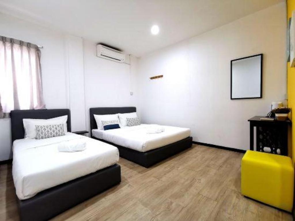 Oyo 89398 Doorbellz Hotel Kota Kinabalu Exterior photo