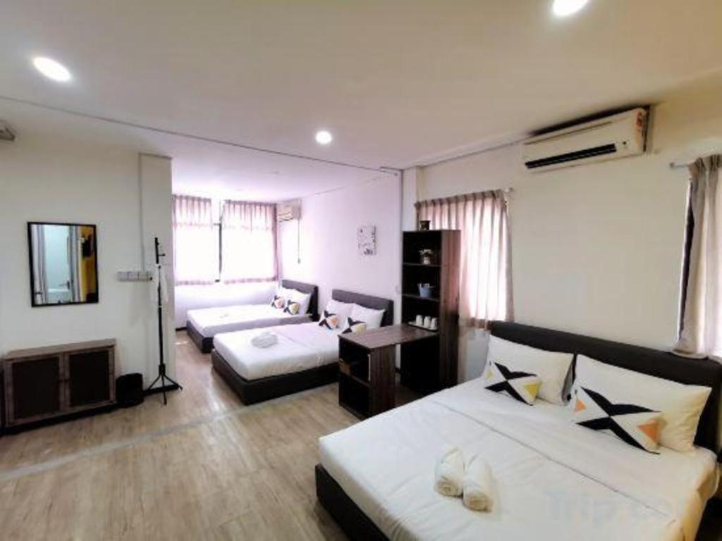 Oyo 89398 Doorbellz Hotel Kota Kinabalu Exterior photo